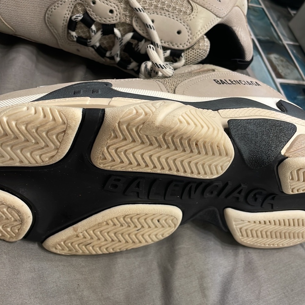 Balenciaga sneakers size 40 - Picture 6 of 10